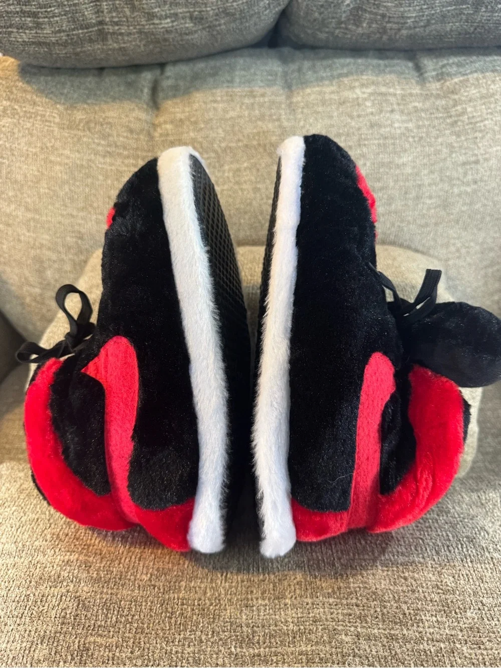 Air Jordan 1 Retro mimic iconic Bred oversized plush sneaker slippers Size 5-12